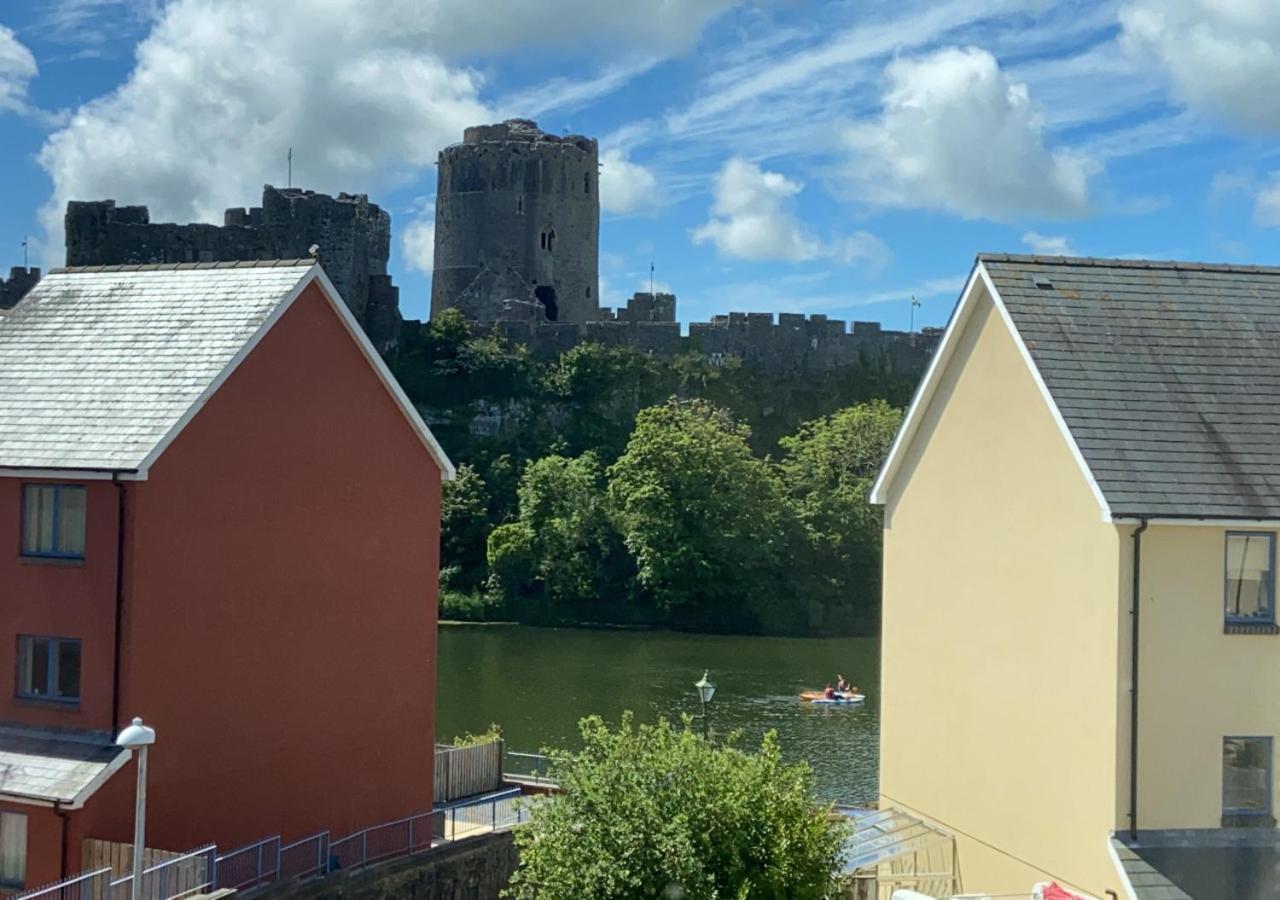 Castle Keep View Lägenhet Pembroke Exteriör bild